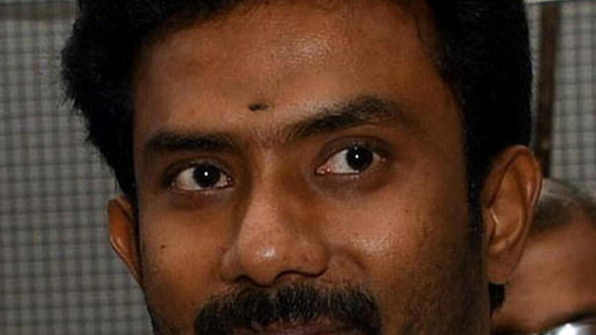 AIADMK terms ‘unacceptable’ invitation given to expelled MP Ravindranath