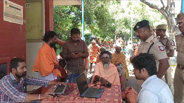Sadhus in girivalam path come under scanner
