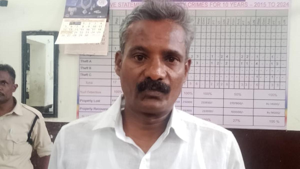 Polling booth agent arrested for damaging EVM in Tiruvannamalai