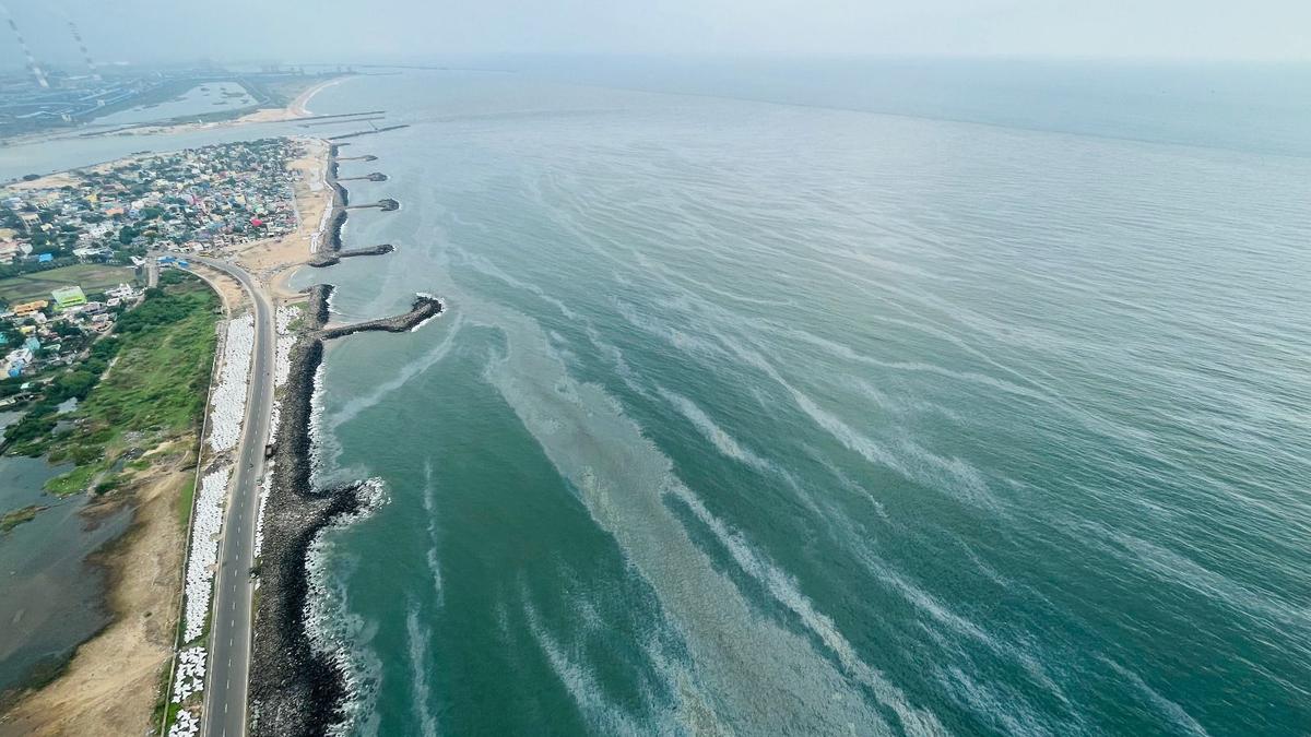 Oil spill situation in Ennore under continuous monitoring, says Coast Guard