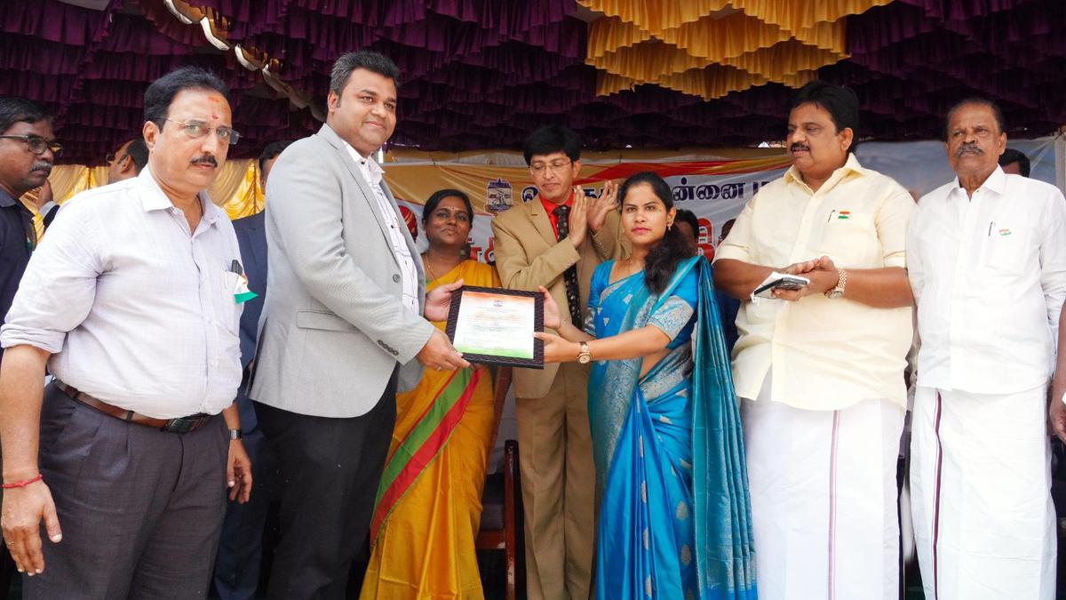 Chennai Mayor felicitates 128 Corporation workers