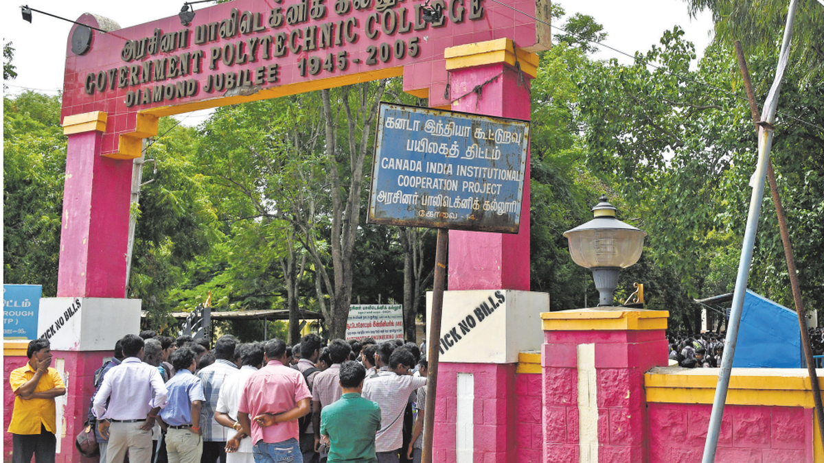 Sorting out a technical issue in Tamil Nadu’s polytechnic colleges