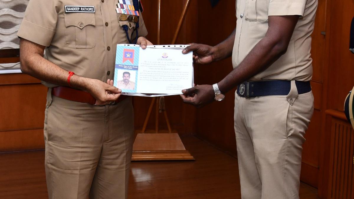 Kumaran Nagar station constable receives ‘Police Star of Month’ award