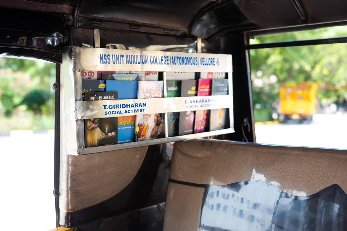 Books relating to general knowledge, science and technology, self motivation and awareness on health, education and social issues will be available displayed in the autorickshaws.