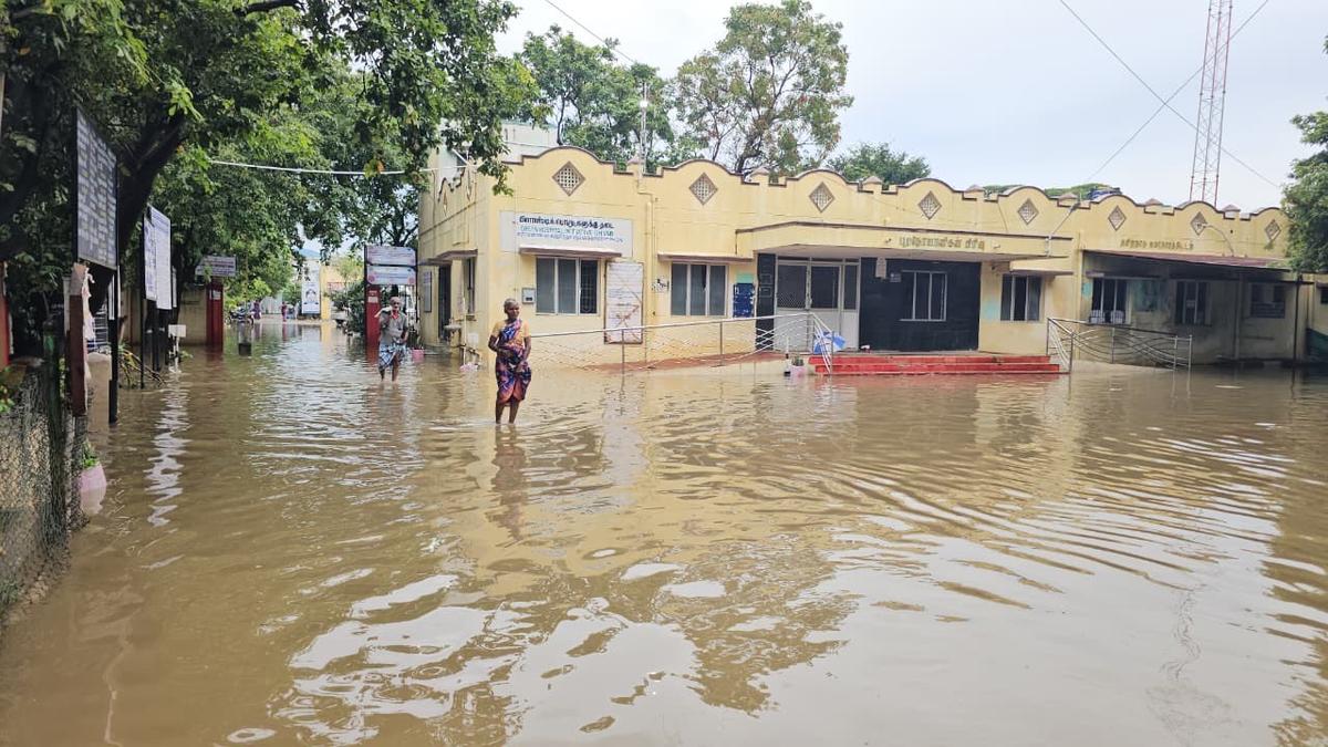 Residents seek permanent relief against flooding at Government Taluk Hospital in Vaniyambadi