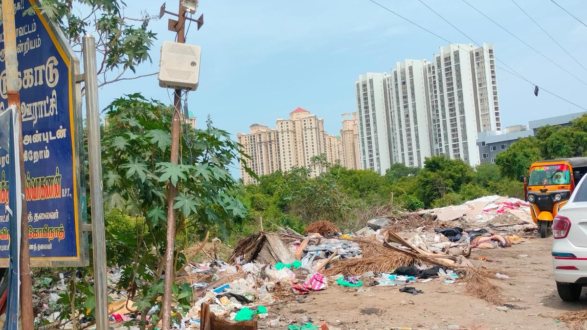 Residents complain of rampant garbage dumping along Rajiv Gandhi Salai