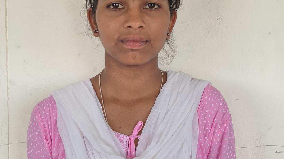 Girl from tribal community in Kalvarayan Hills earns her seat in IIT