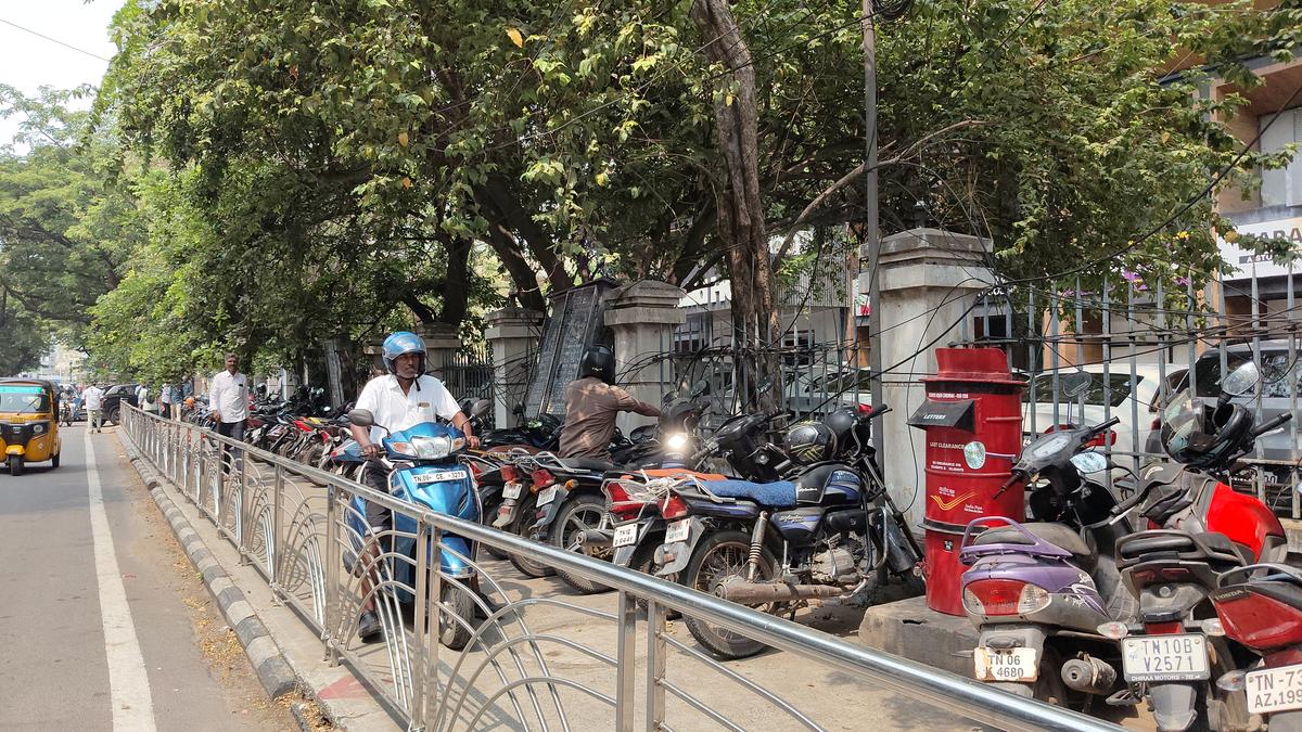 Damaged pavements, unregulated parking in Egmore put pedestrians at risk