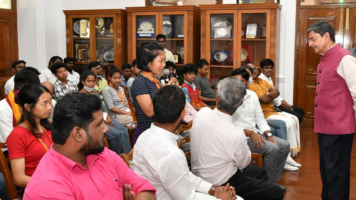 Governor interacts with students from northeastern States