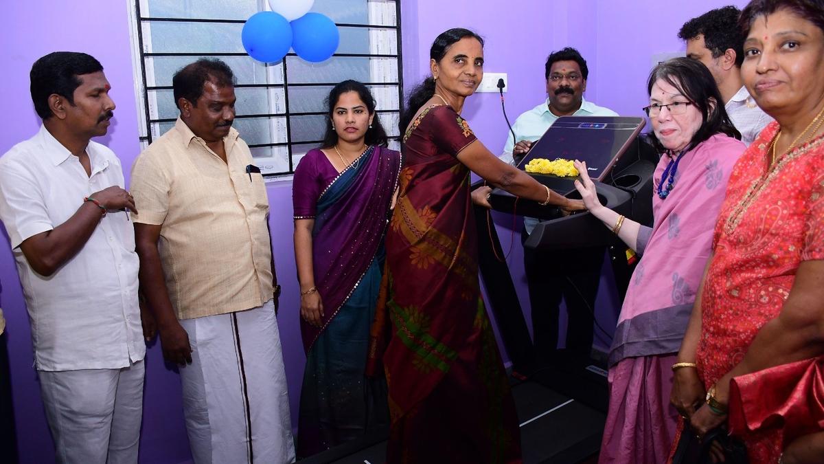 Chennai Mayor unveils fitness centres for women