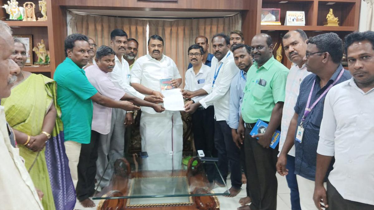 Guest lecturers meet Higher Education Minister to press their demands