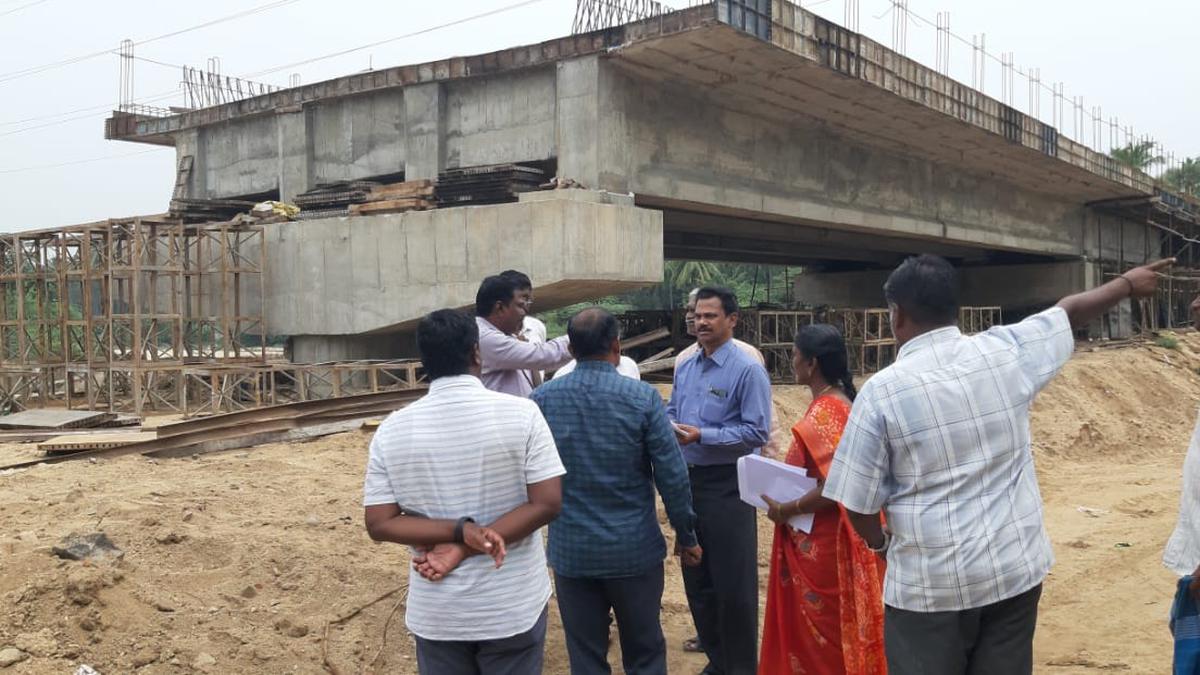 Ahead of northeast monsoon, work on key roads, bridge construction in Vellore, Tirupattur fast tracked