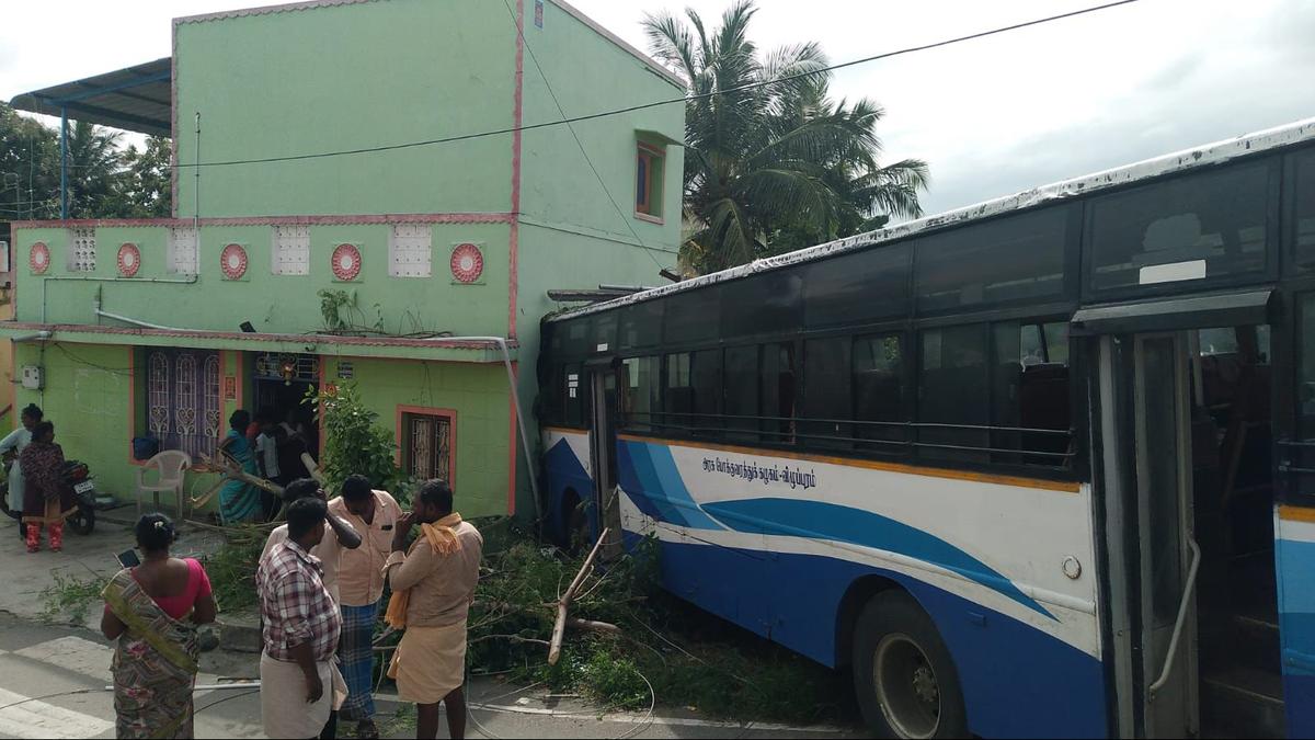 TNSTC bus rams into house in Tiruvannamalai