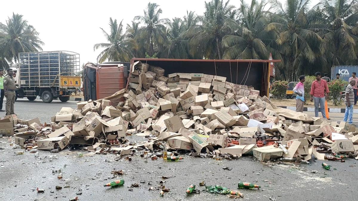 Lorry carrying liquor bottles worth ₹40 lakh overturns on near Ambur town