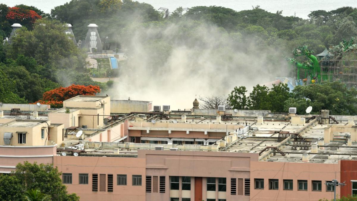 Demolition of old Telangana Secretariat complex begins