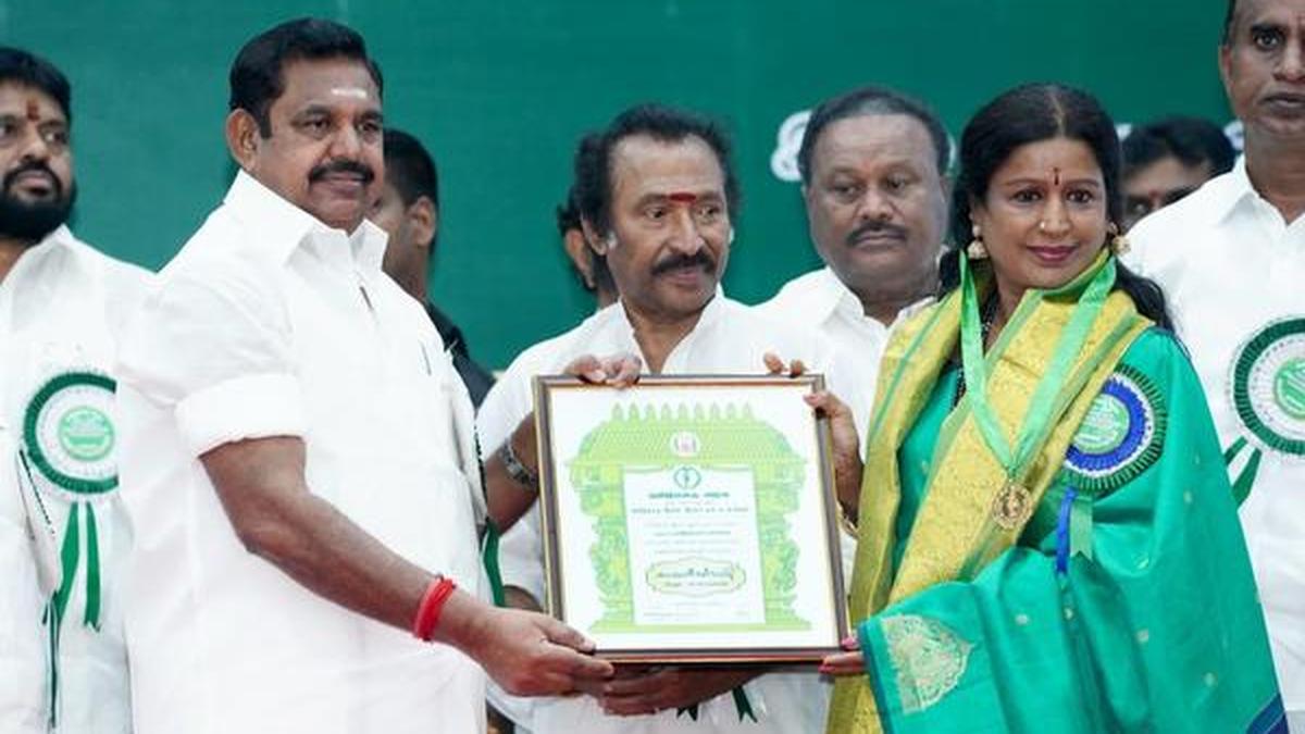 Rajeswari Sainath gets ‘Kalaimamani’ award The Hindu