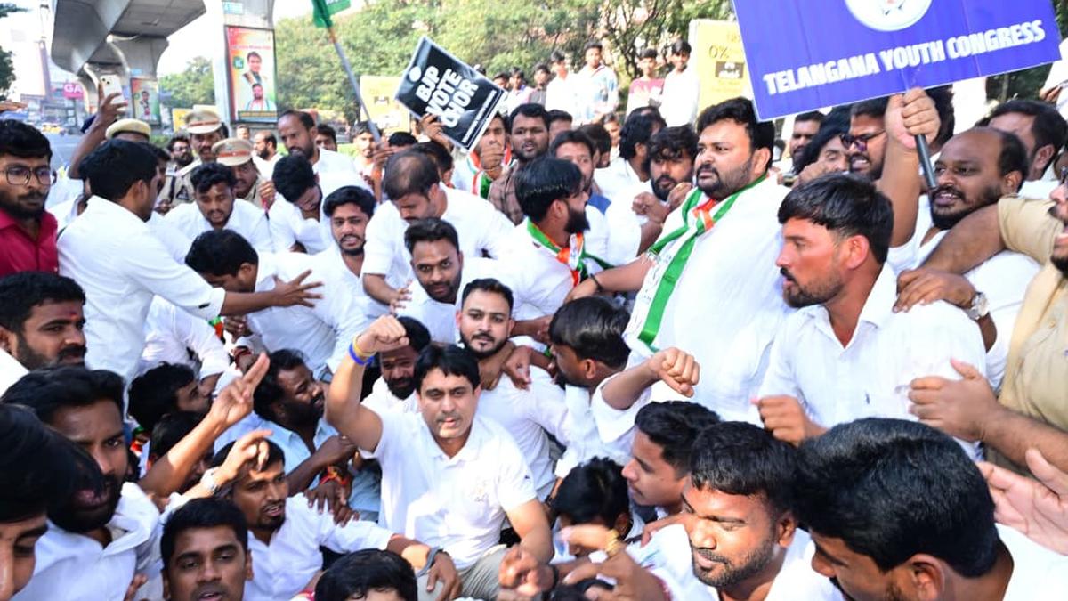 Youth Congress stages protest in Hyderabad over ‘vote-tampering’ by BJP in collusion with EC