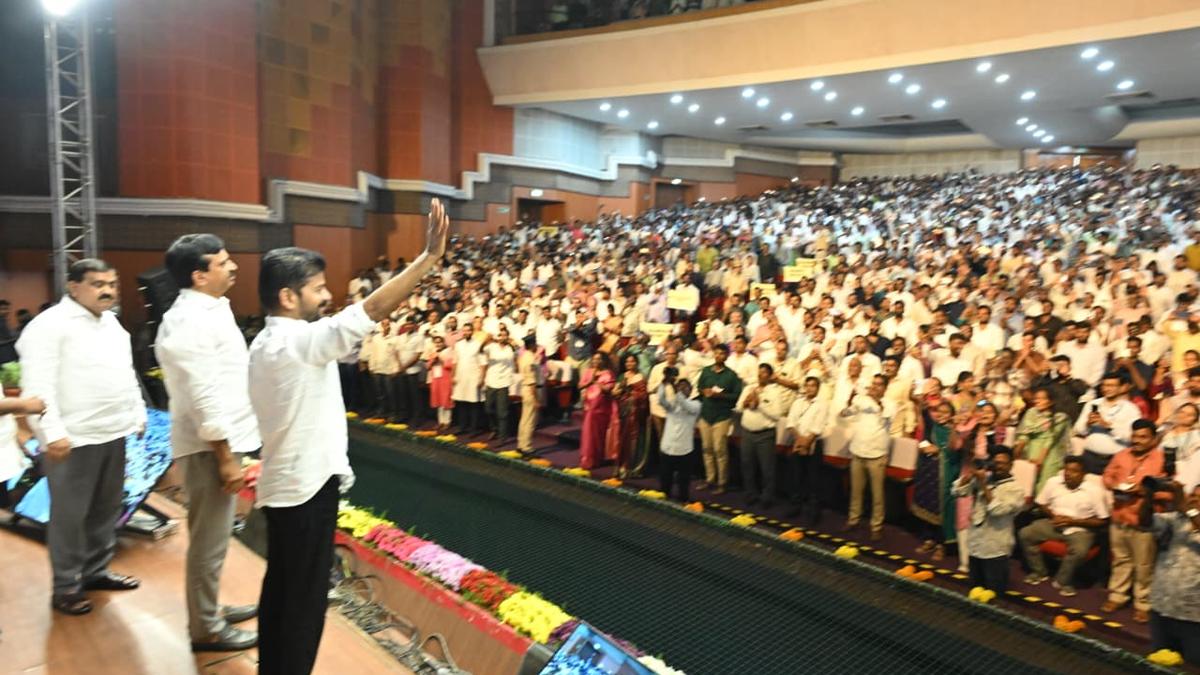 CM exhorts surveyors to protect owners rights on lands  
