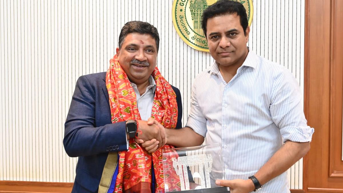 TN Minister PTR meets KTR, measures driving IT sector growth in TS discussed