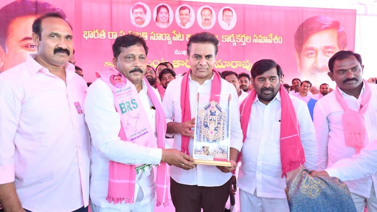 KTR declares 2025 as ‘year of struggle,’ plans statewide padayatra