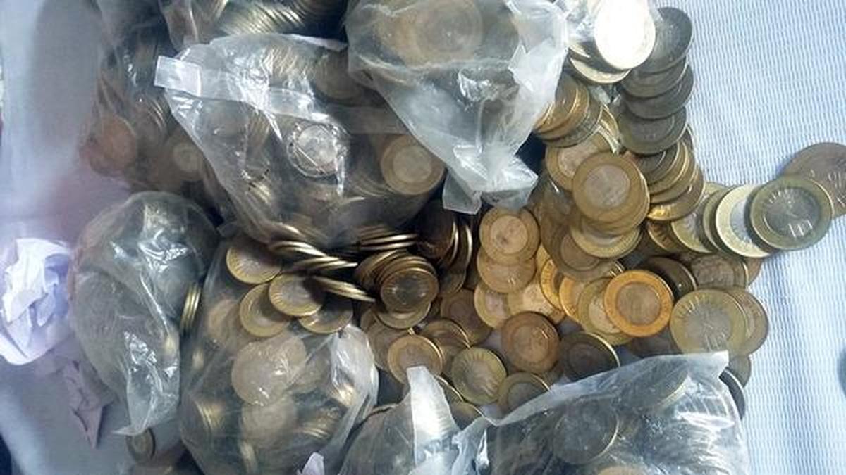 Even banks refuse to accept ₹ 10 coins The Hindu