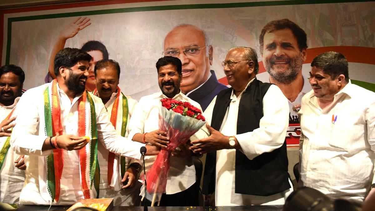 Revanth invites old-timers back into party