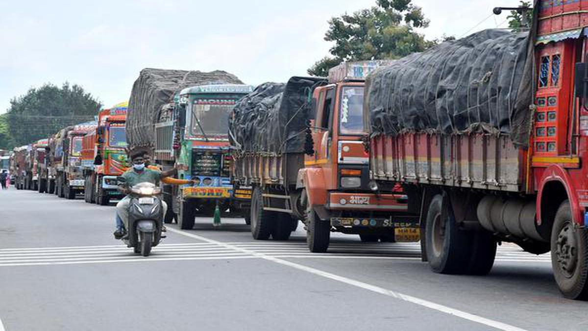 5-hour Sadak Bandh disrupts highway traffic