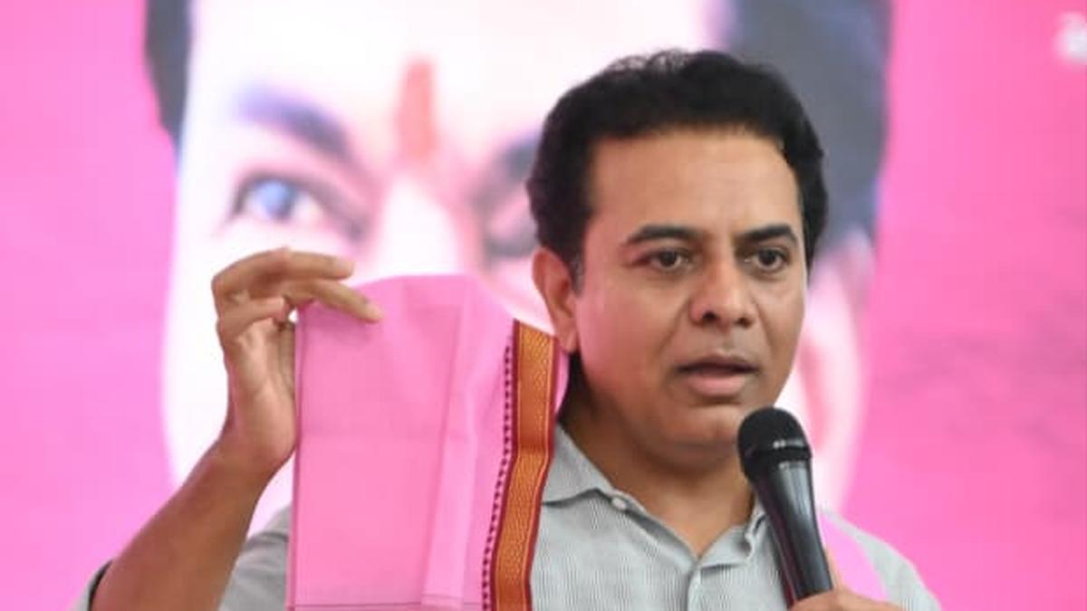 KTR slams Congress over fee reimbursement and urea crisis