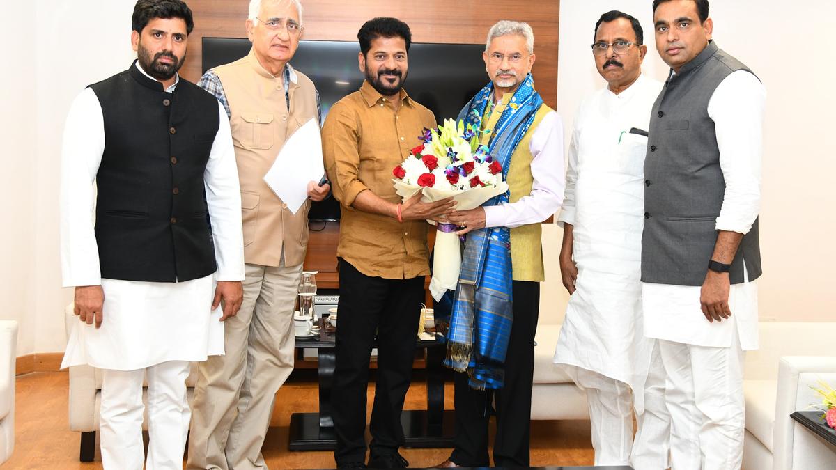 Revanth meets Jaishankar, seeks cooperation in successful conduct of international events in Hyderabad
