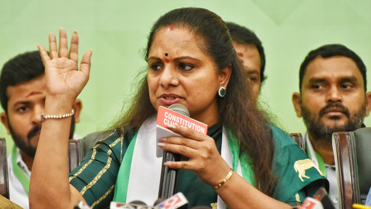 Trains won’t be allowed to move if 42¼ quota is not approved by Centre: Kavitha