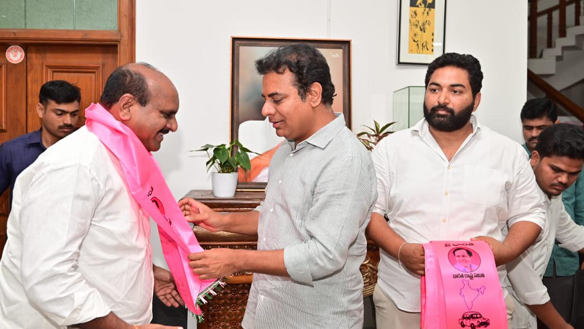 Medak ex-DCC president joins BRS, vows to work for party victory in polls