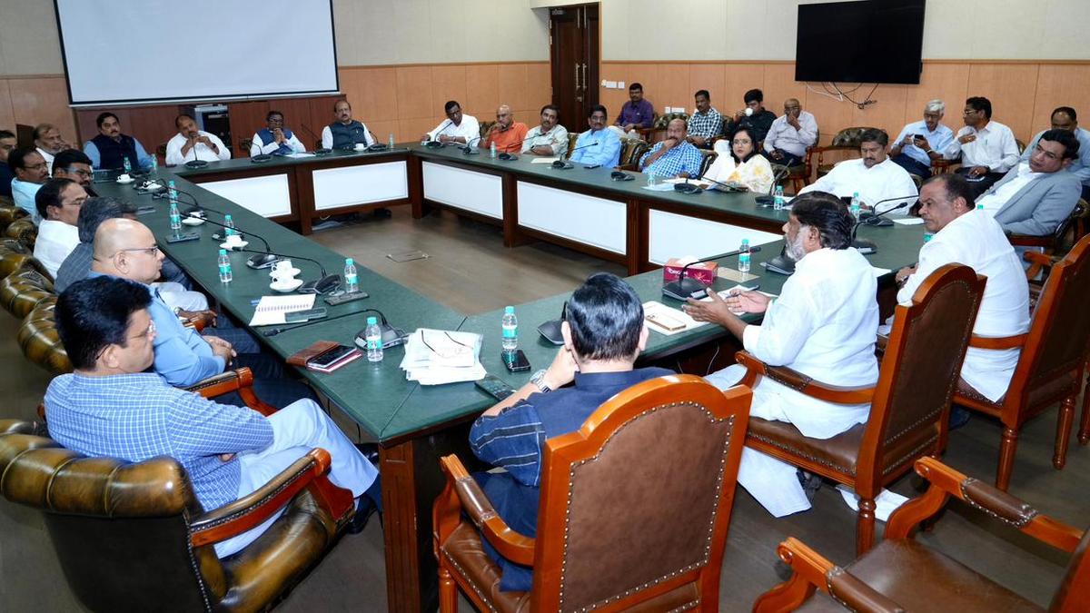 Fathi Ends Telangana Protests After ₹600 Crore Release Assurance