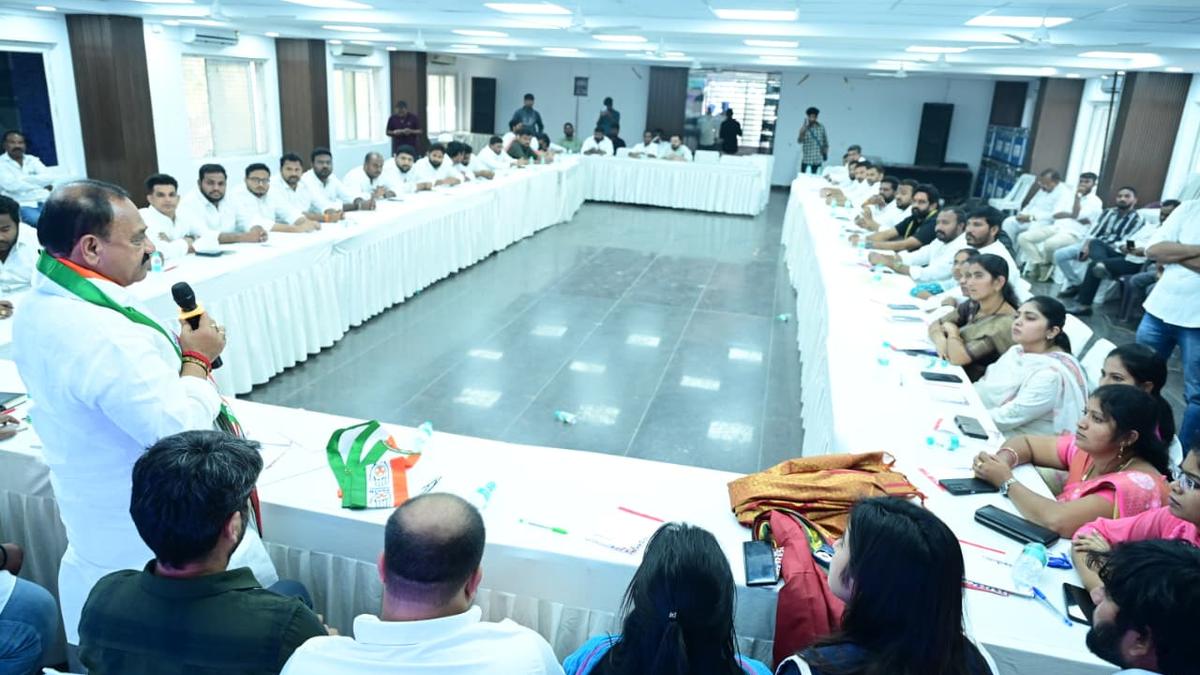 Avoid jumping politics, PCC chief to NSUI, Youth Congress activists