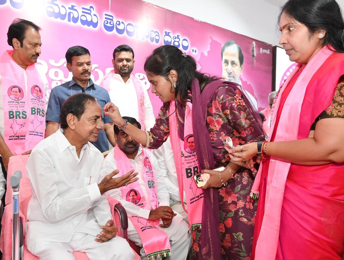 Women leaders of BRS welcoming party chief K. Chandrasekhar Rao at the party office in Hyderabad on Tuesday.