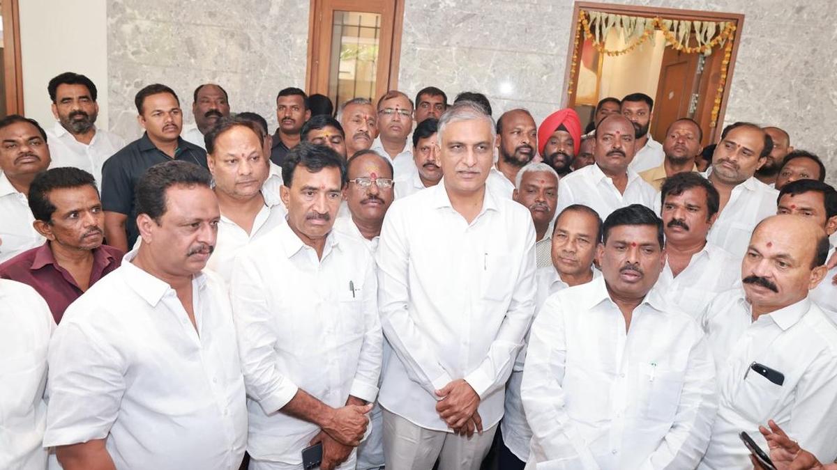 Centre, State Govt. harassing BRS leaders, tracking their movements, phone calls: Harish Rao