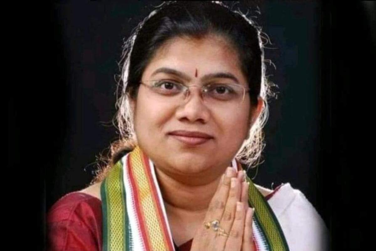 Palvai Sravanthi is Munugode Congress candidate - The Hindu