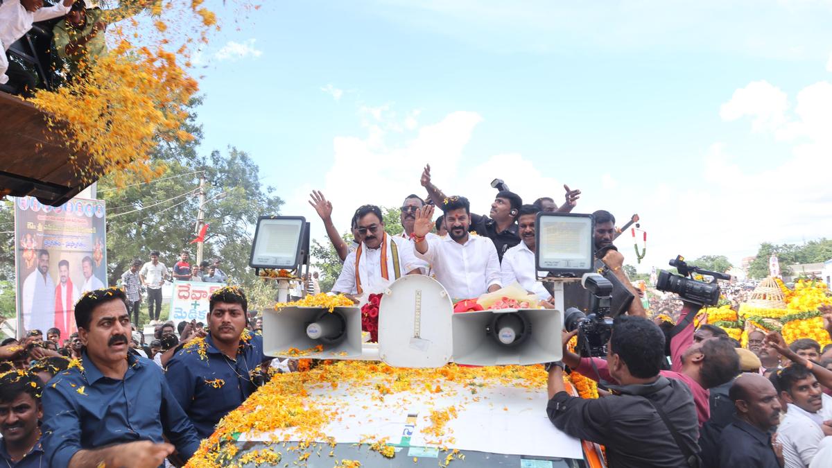 Telangana CM Revanth Reddy gets rousing welcome in his native Kondareddypalli on maiden visit