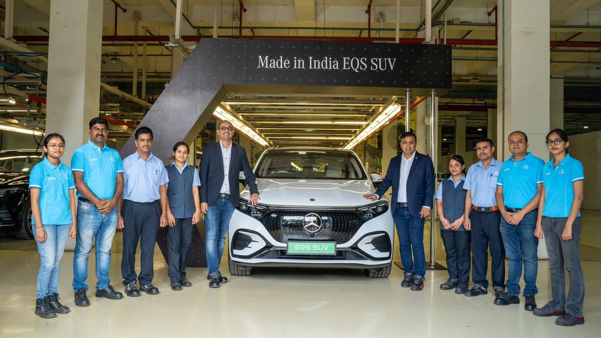 https://th-i.thgim.com/public/news/national/telangana/g46l8q/article68665328.ece/alternates/LANDSCAPE_1200/20.09.2024%20EQS%20SUV%20-%20Made%20in%20India.jpeg