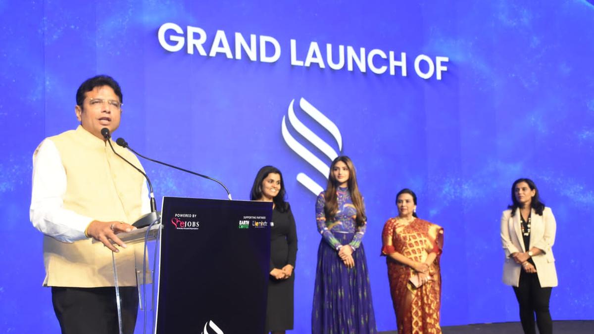 https://th-i.thgim.com/public/news/national/telangana/gbvpn1/article69679911.ece/alternates/LANDSCAPE_1200/10.06.2025%20SITHA%20App%20Launch.jpg