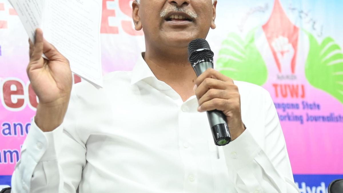 Congress, BJP helping each other in eight Lok Sabha seats each, alleges Harish Rao