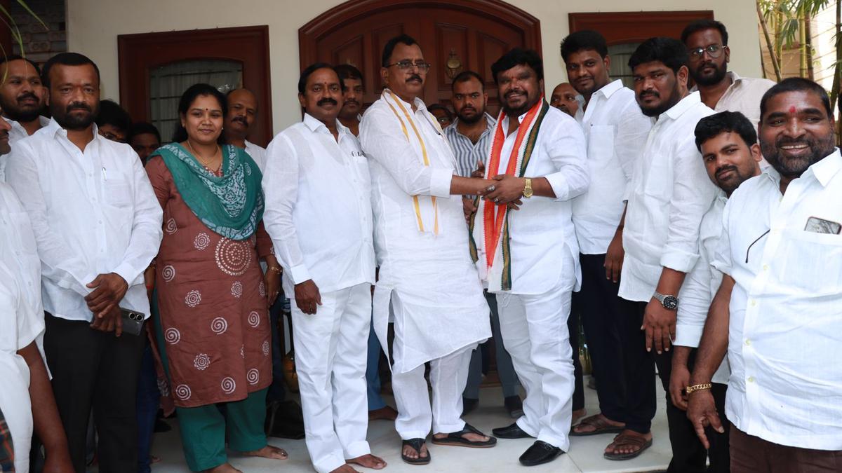 BJP leader Satish Madiga joins Congress