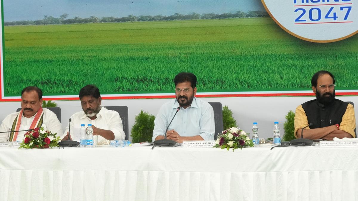 Will go to Erravalli farm house to debate on river water issue: Revanth