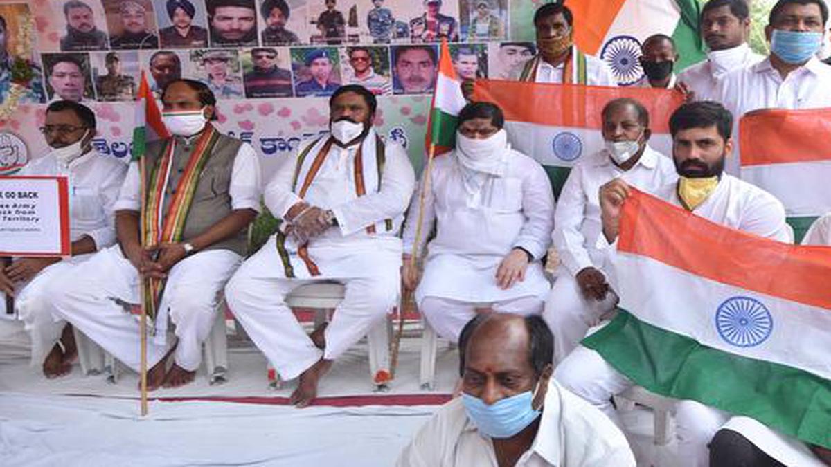 ‘Congress Salaam’ for slain soldiers