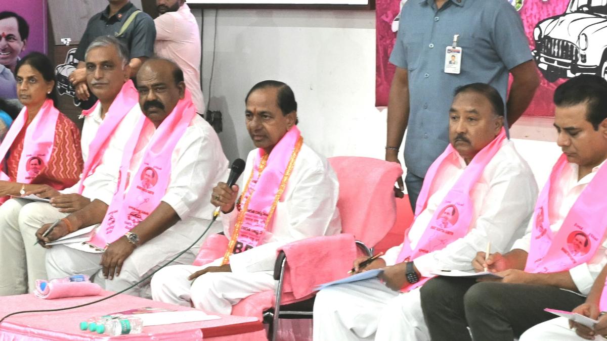 Wage relentless fight on people’s problems, KCR tells BRS legislators