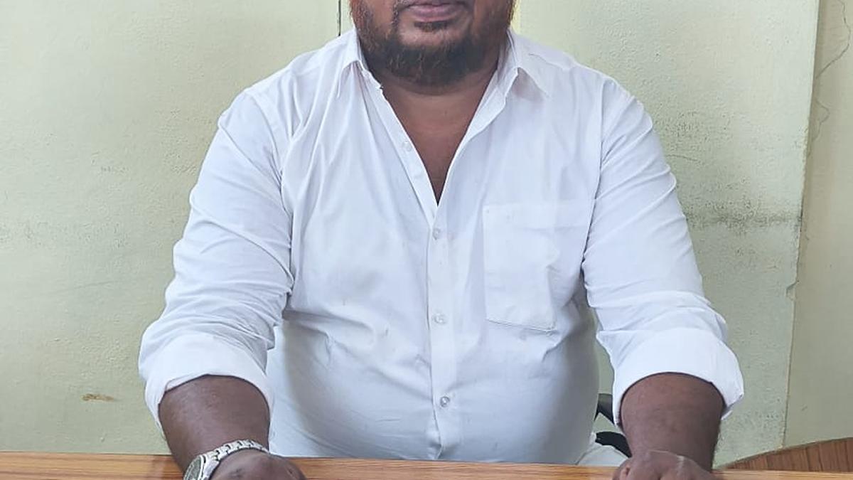 Mandal Revenue Inspector caught taking ₹20,000 bribe by ACB in Nalgonda