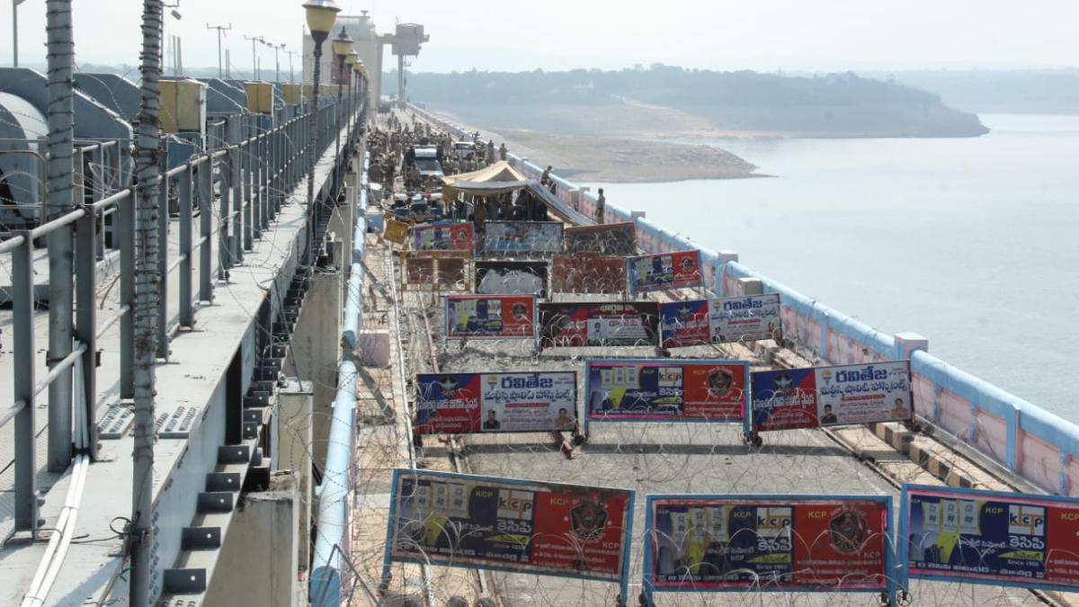 Home Ministry asks A.P. to restore pre-November 28 position on Sagar dam