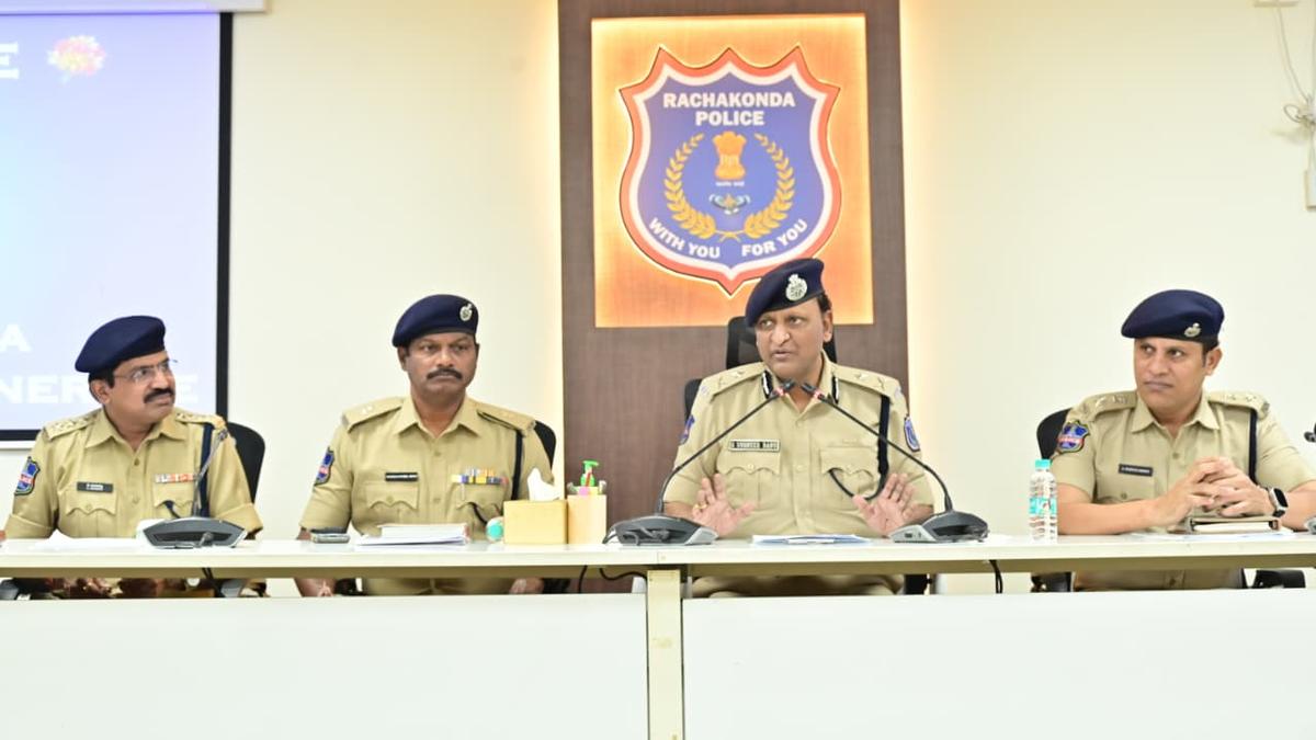 Juvenile caught transporting ₹1.15 crore worth hashish oil in Hyderabad