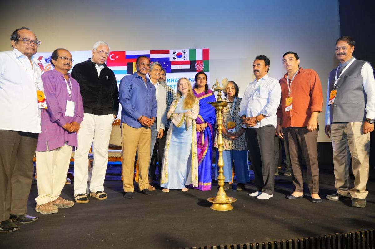 thehindu.com - Short film festival inaugurated; Komatireddy reaffirms support to film industry