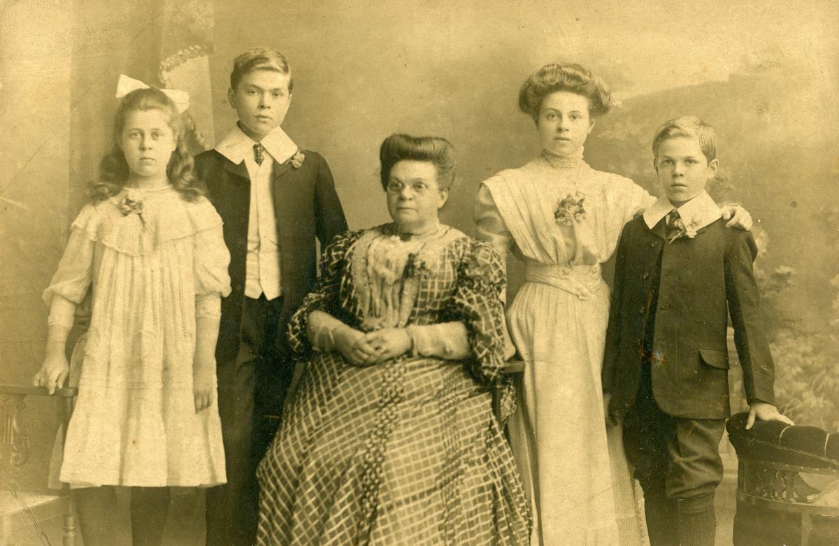 Harriet Wilson with her four children in one of the photographs Harriet Wilson with her four children in one of the photographs