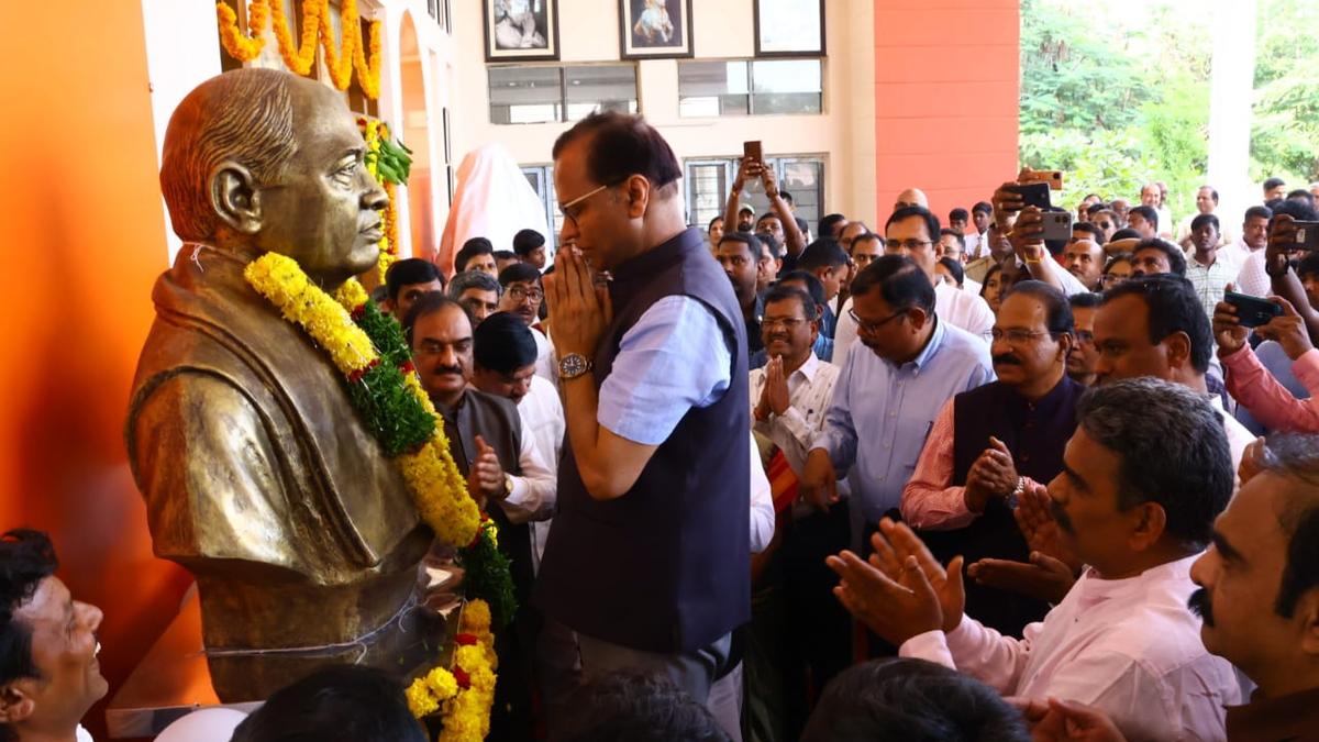 PV’s vision recalled at his bronze statue installation at the first govt. residential school in Sarvail